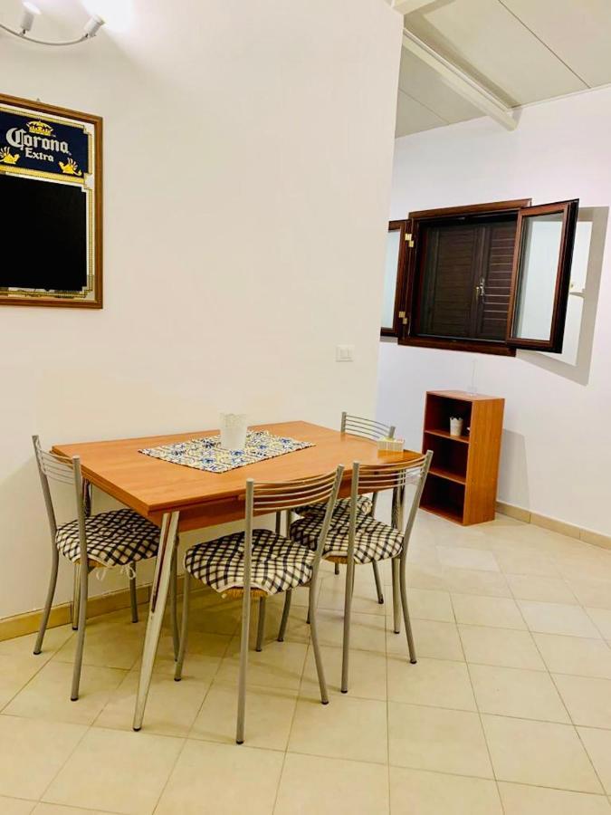 Casa Lucinzina Villa Agnone Bagni Buitenkant foto